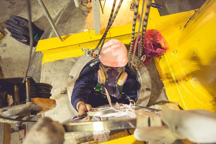 Pourquoi un espace confiné est-il dangereux ?